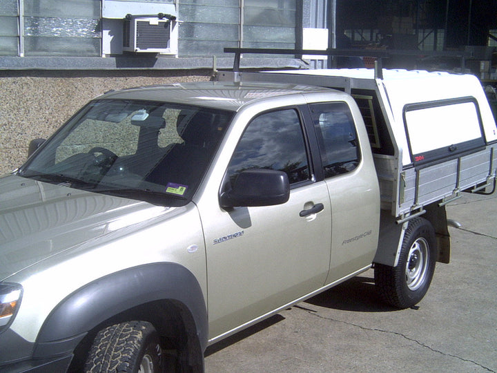 3XM Tradesman Series canopy with Sliding windows in the Lift Up doors to suit any Extra Cab tray