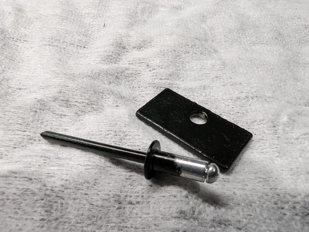 Tailgate Hinge Retainers (each)
