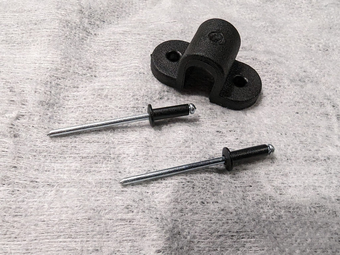 Tailgate Armlock Saddle (each)